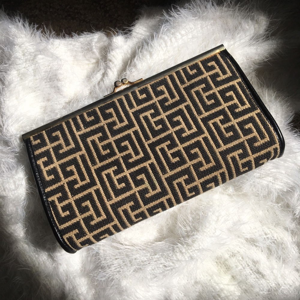 Vintage Pierre Balmain leather clutch